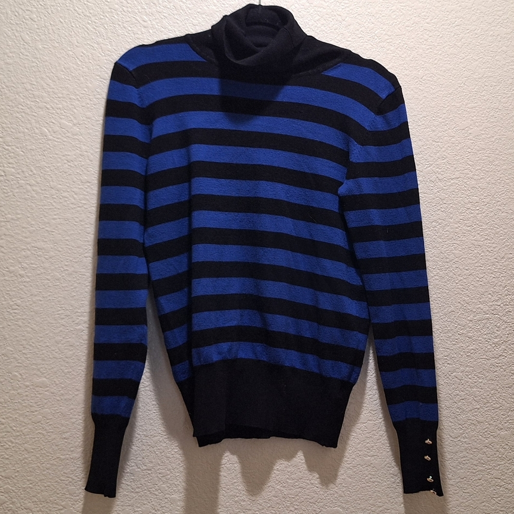 Forever 21 Black and Blue Turtleneck Sweater